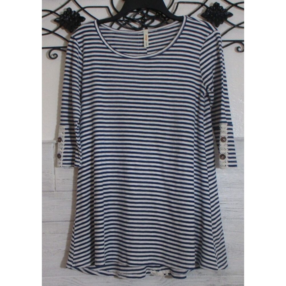 Orange Creek Women's Top Size S Multicolored 3/4 Sleeve Striped Round Neck